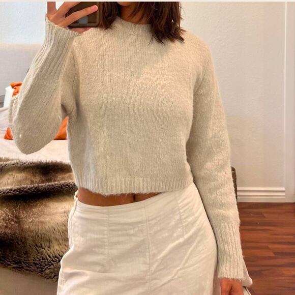 Zara Cropped Crew Neck White/Grey Sweater Long Cuffs‎ Super Soft Sz S - Picture 1 of 7